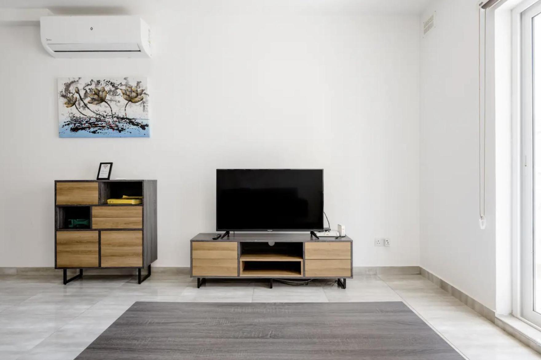 F12 Room 1, Private Room Two Single Beds Shared Bathroom In Shared Flat Msida Exterior foto